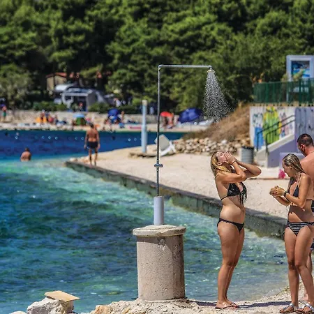 Beautiful In Okrug Gornji With Wifi Casa vacanze
